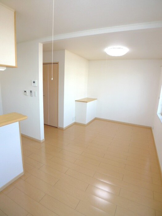 物件内観写真11　(居室)