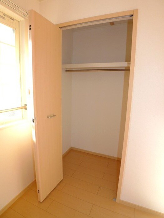 物件内観写真12　(収納)