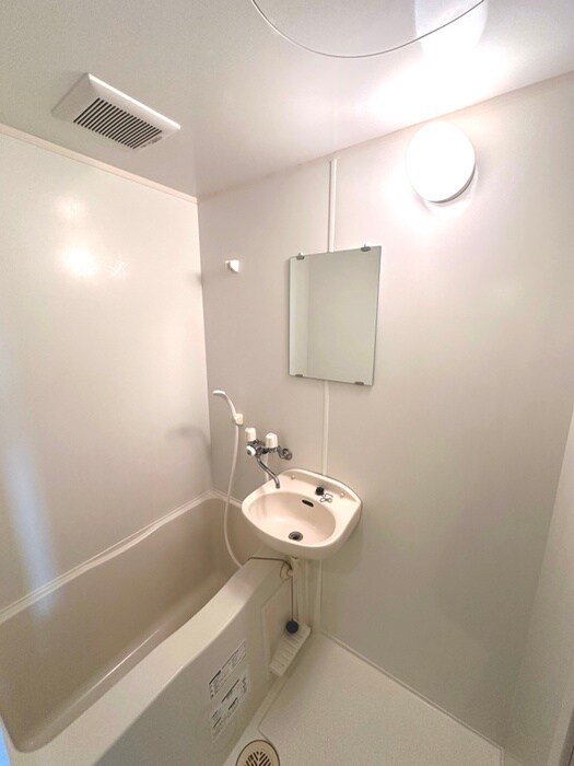 物件内観写真8　(バス／シャワールーム等)