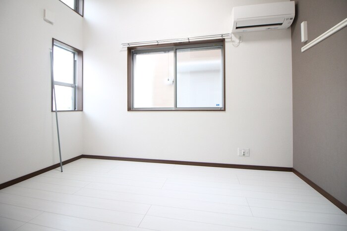 物件内観写真13　(居室)