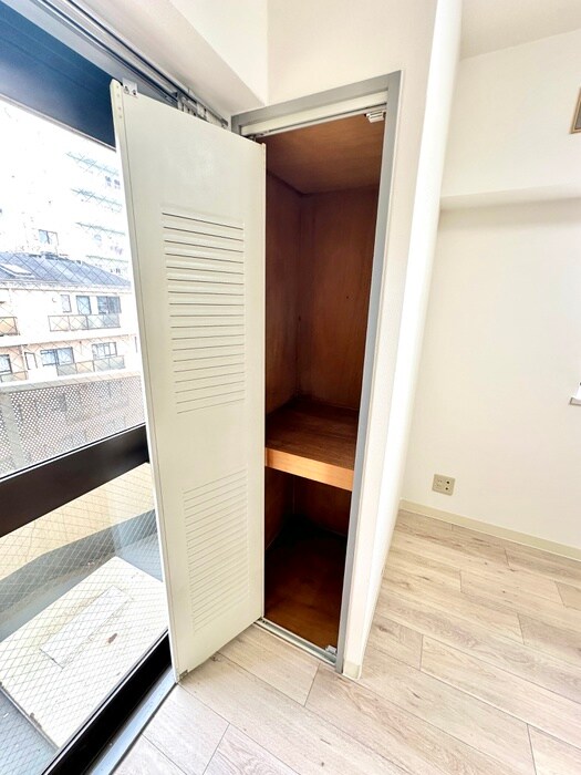 物件内観写真16　(収納)