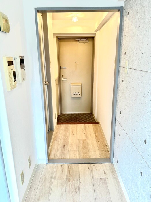 物件内観写真21　(玄関)