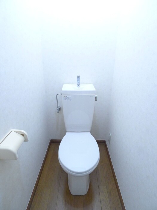 物件内観写真12　(トイレ)