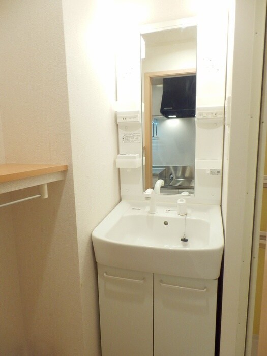 物件内観写真11　(洗面)