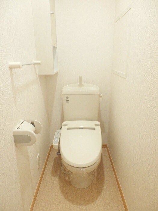 物件内観写真12　(トイレ)