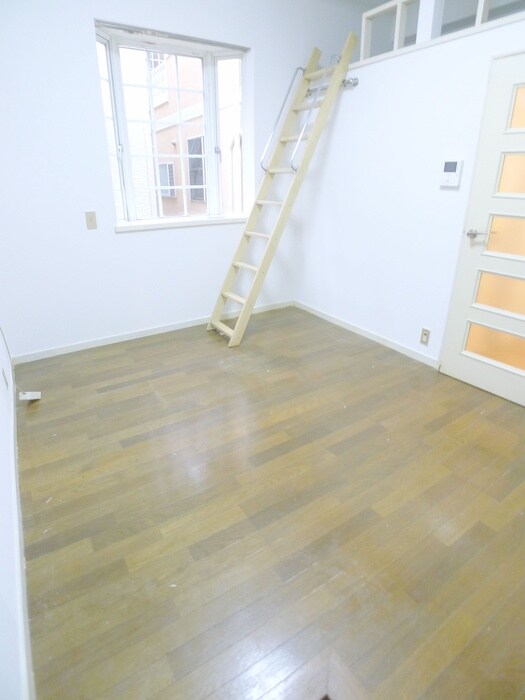 物件内観写真4　(居室)