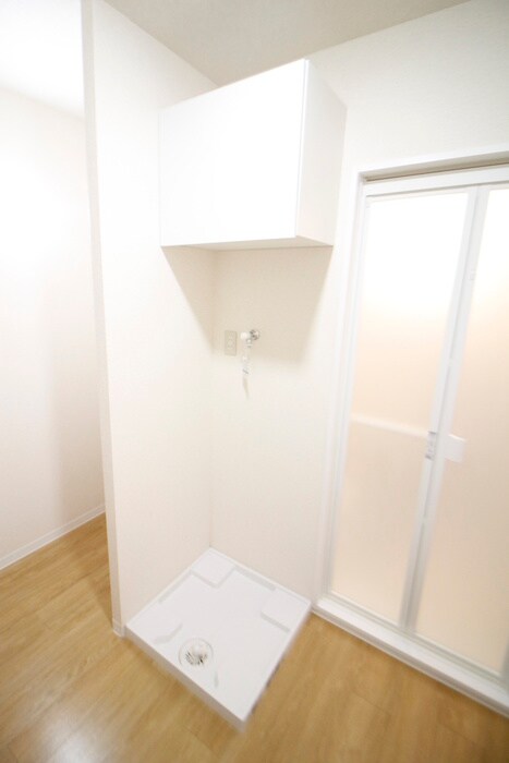 物件内観写真13　(洗濯機置場)