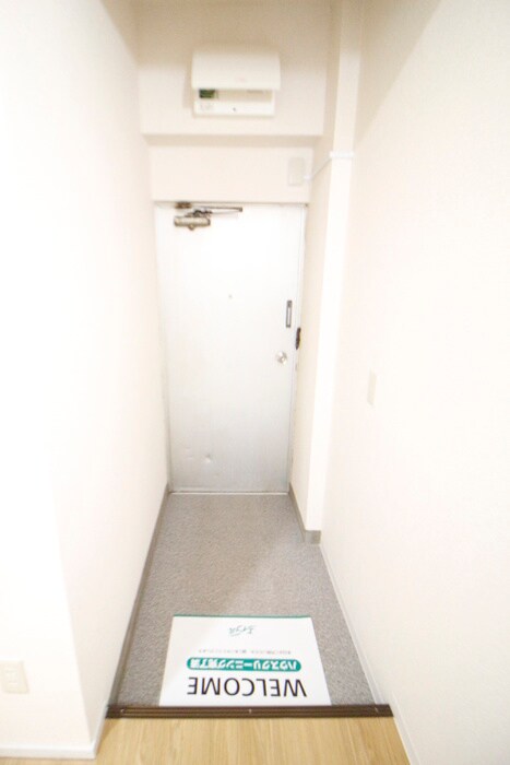 物件内観写真17　(玄関)