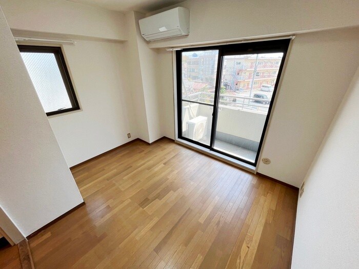 エールプラザ牛浜駅前（308）の居室