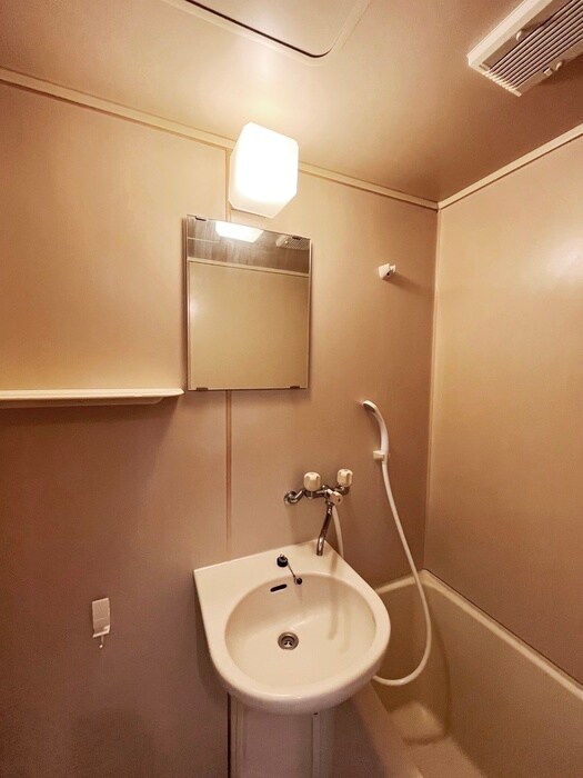 物件内観写真11　(洗面)