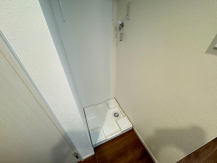 物件内観写真17　(洗濯機置場)