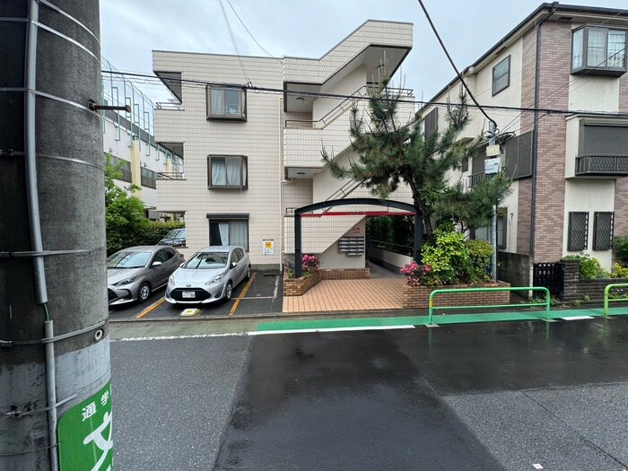 物件内観写真22　(室内からの展望)