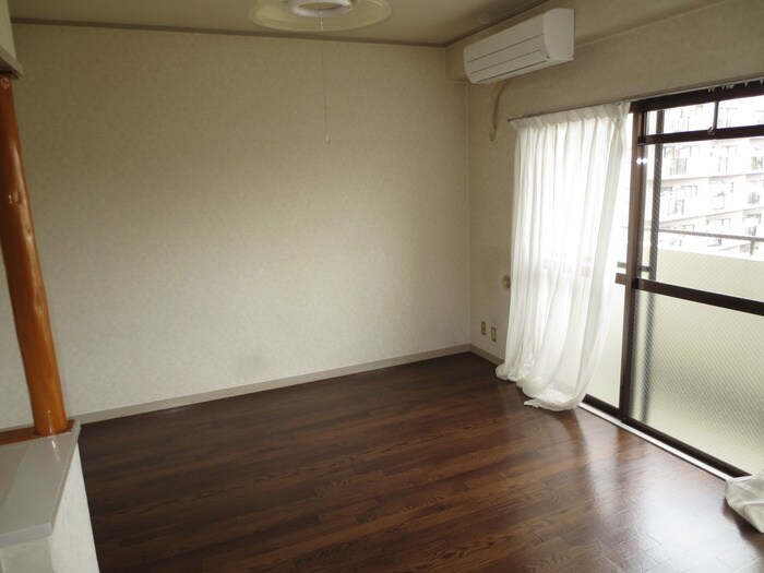 物件内観写真10　(居室)