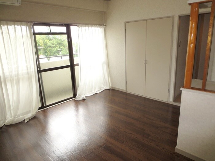 物件内観写真11　(居室)