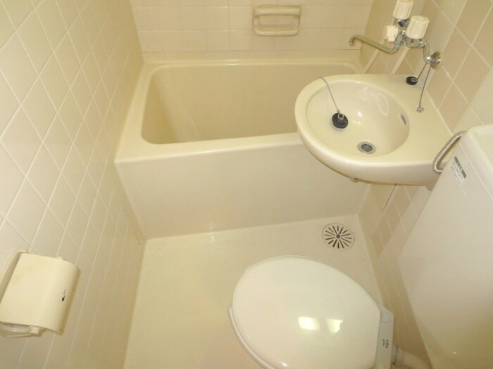 物件内観写真12　(バス／シャワールーム等)