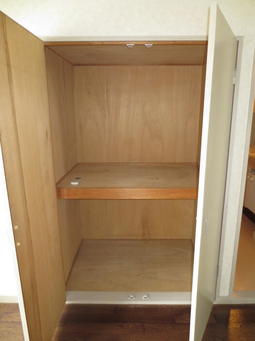 物件内観写真14　(収納)