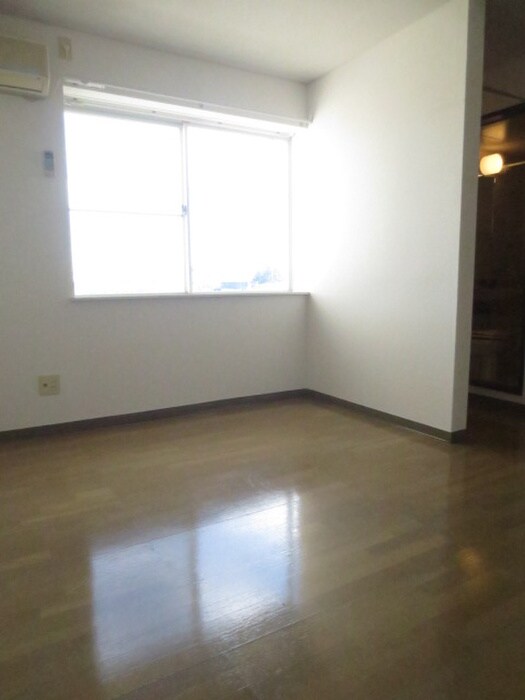 物件内観写真18　(居室)