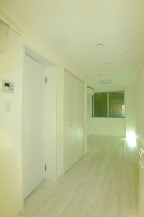 物件内観写真17　(廊下)