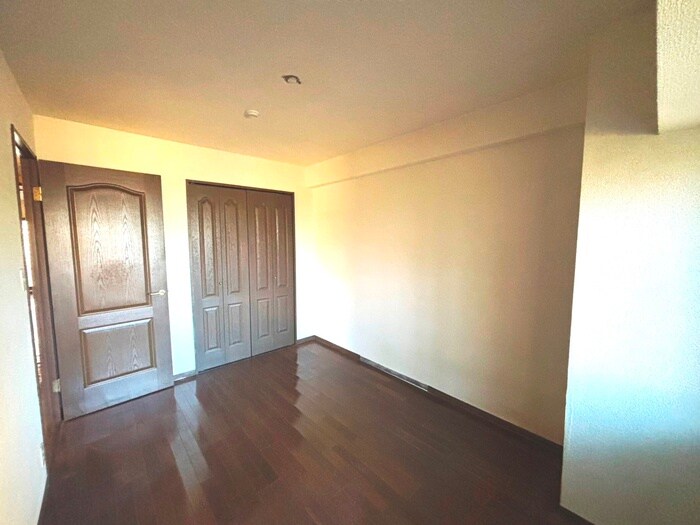 物件内観写真4　(居室)