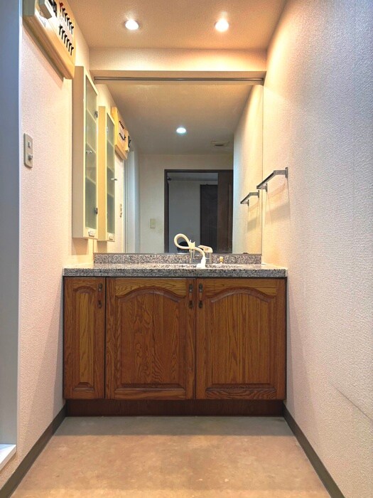 物件内観写真7　(洗面)