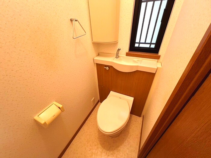 物件内観写真14　(トイレ)