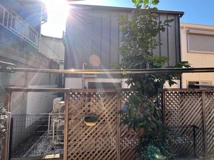 物件内観写真22　(室内からの展望)