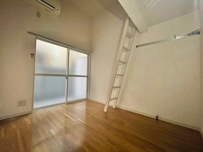 物件内観写真4　(居室)
