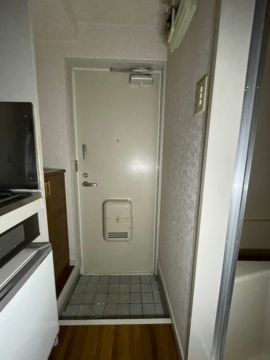 物件内観写真19　(玄関)