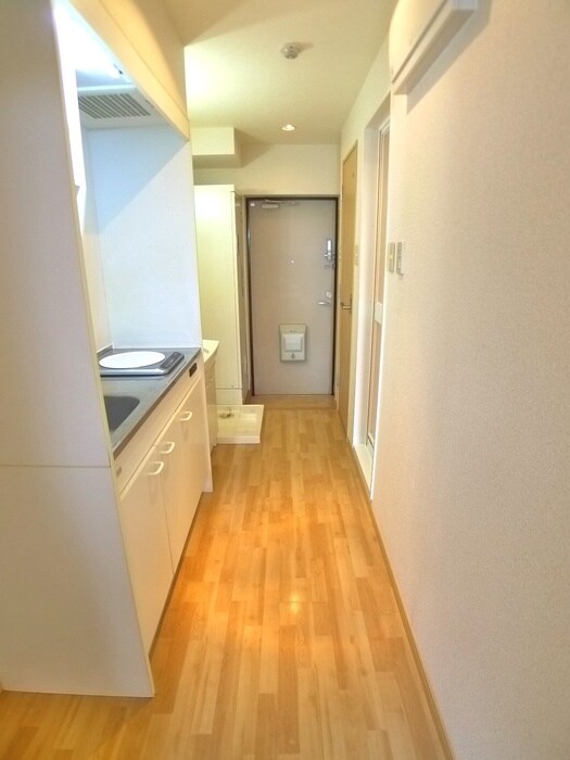 物件内観写真10　(廊下)