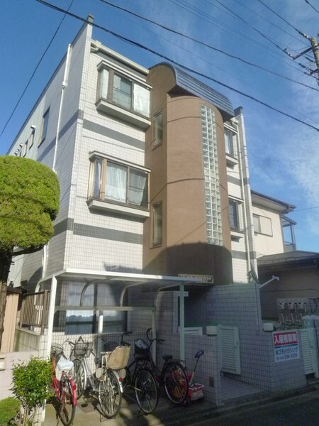 ベルメゾンサカキ外観写真