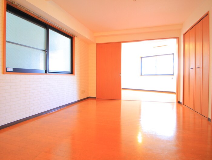 物件内観写真10　(居室)