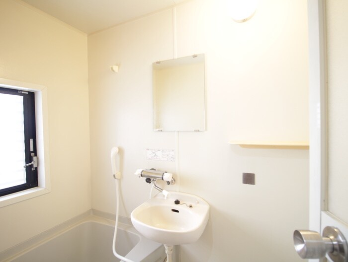 物件内観写真13　(洗面)
