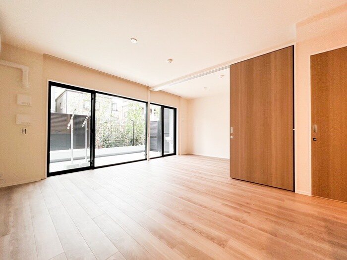 物件内観写真8　(居室)