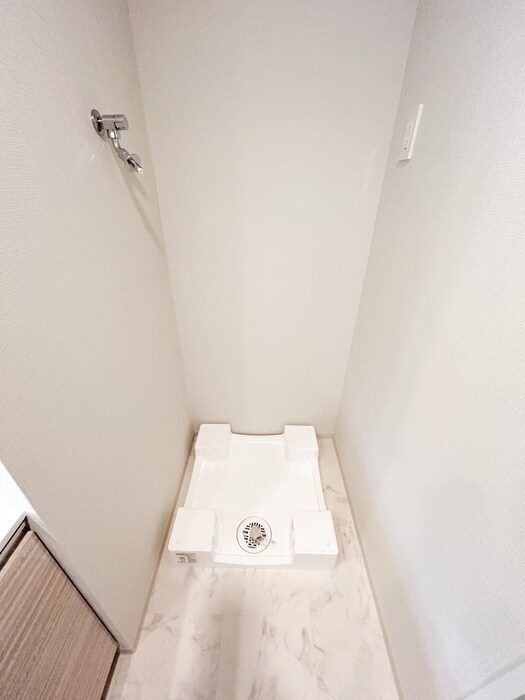 物件内観写真12　(洗濯機置場)