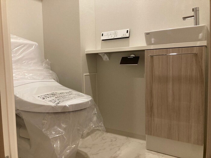 物件内観写真14　(トイレ)