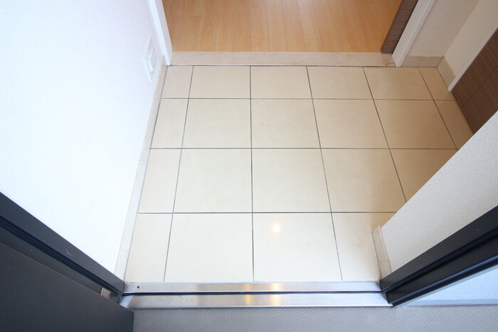 物件内観写真7　(玄関)