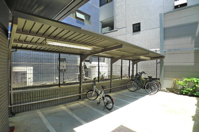 物件外観写真5　(駐輪場)
