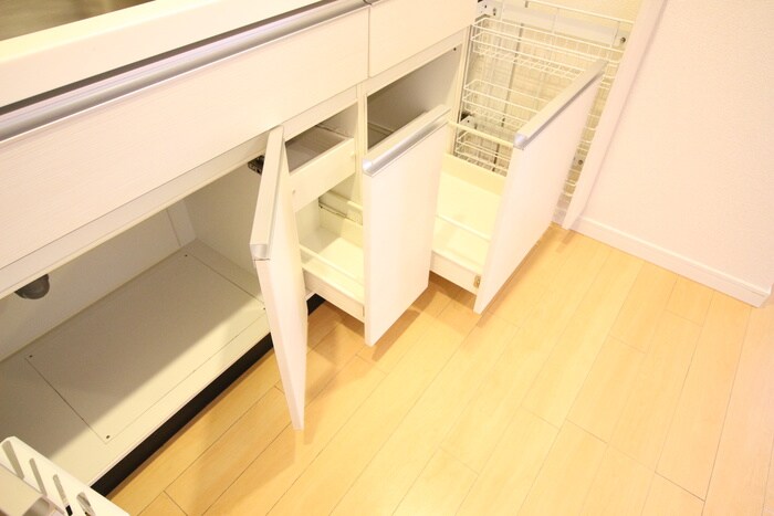 物件内観写真10　(収納)