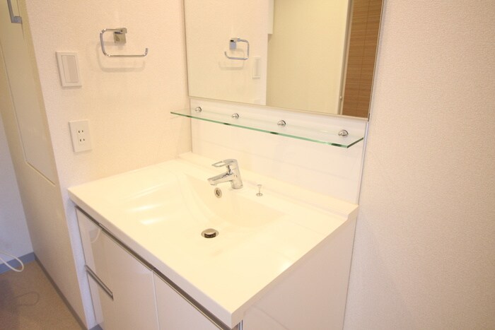 物件内観写真11　(洗面)