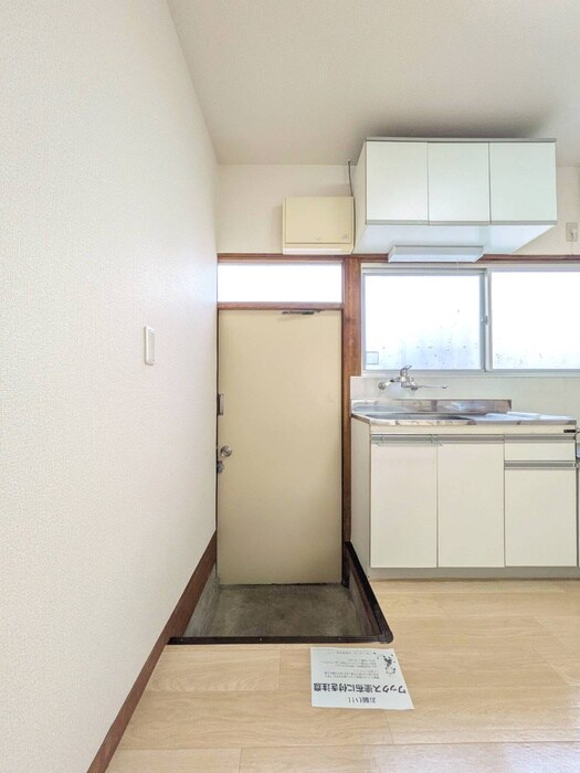 物件内観写真22　(玄関)