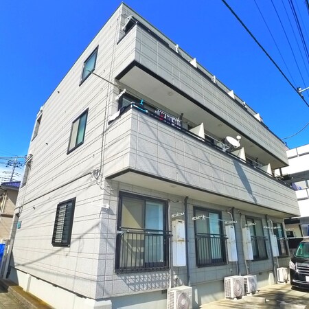 プチレジョンすみれ外観写真