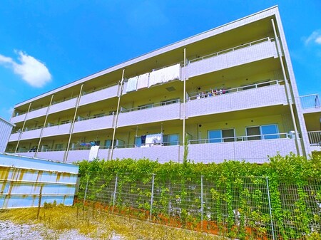 Ｗｅｓｔｅｎ　Ｆｅｌｄ・外観写真