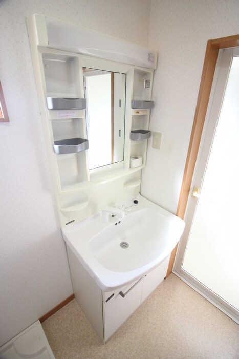 物件内観写真9　(洗面)