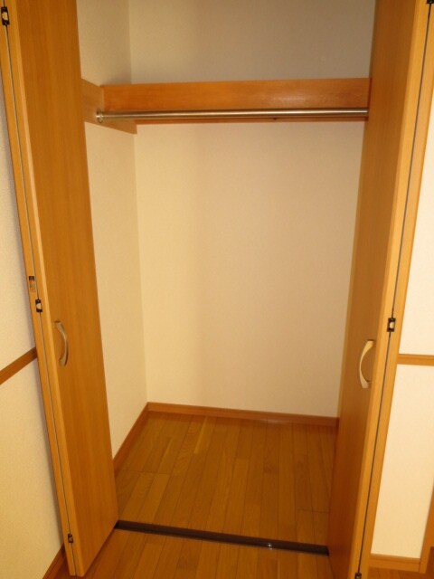 物件内観写真10　(収納)