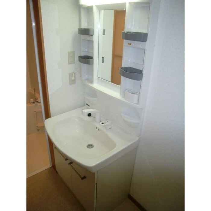 物件内観写真11　(洗面)