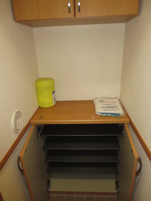 物件内観写真16　(靴箱)