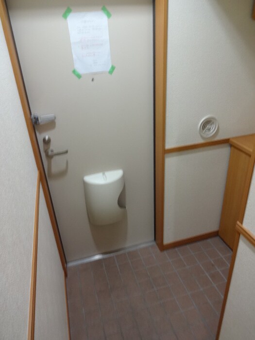 物件内観写真18　(玄関)