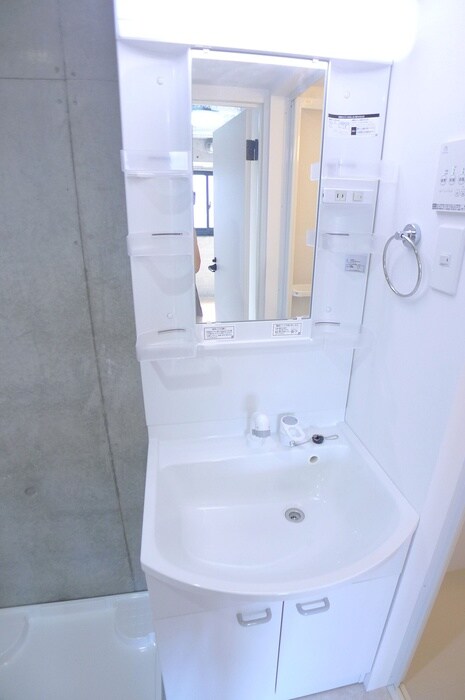 物件内観写真12　(洗面)