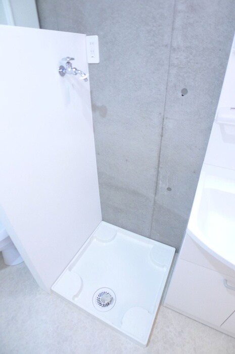 物件内観写真17　(洗濯機置場)