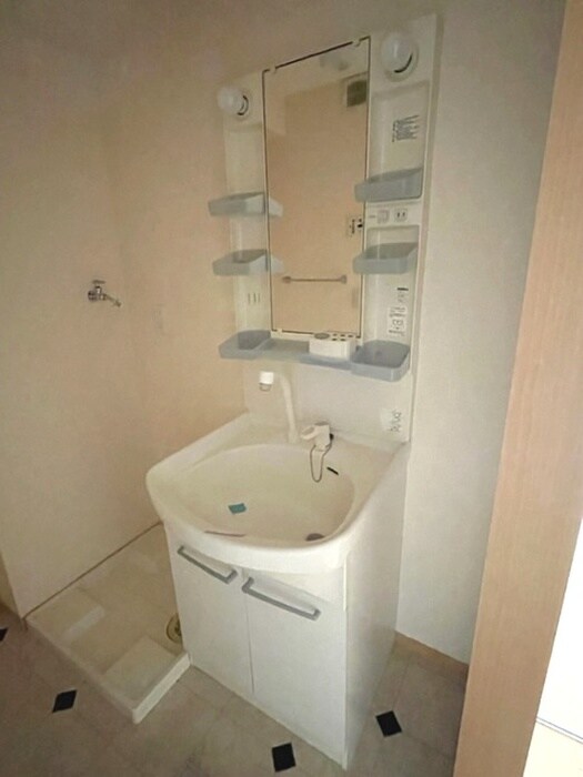 物件内観写真10　(洗面)